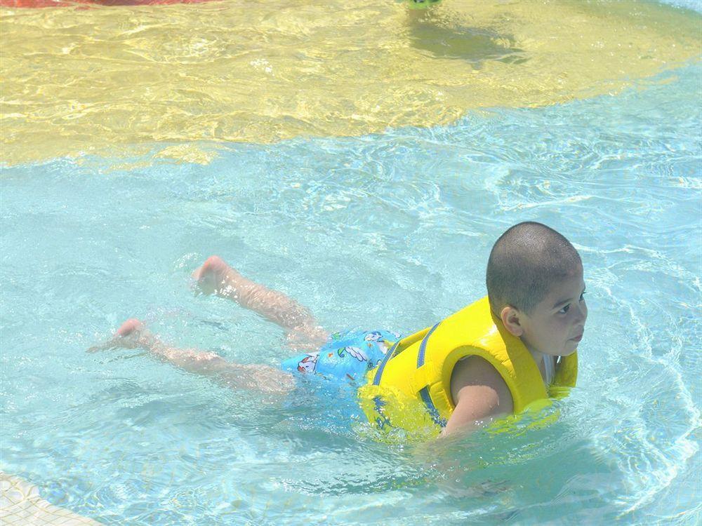 טמונינג Hoshino Resorts Risonare Guam מראה חיצוני תמונה